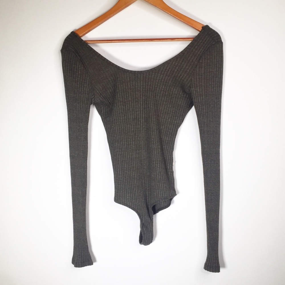 NYTT Small Green-Gray Bodysuit